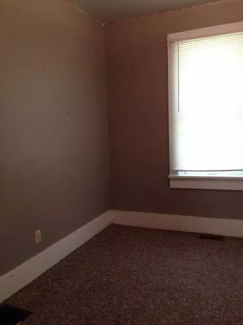 821 Carey Ave, Macomb, IL 61455 photo 6
