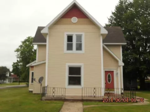 106 S A St, La Harpe, IL 61450 photo 11