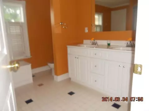 106 S A St, La Harpe, IL 61450 photo 9