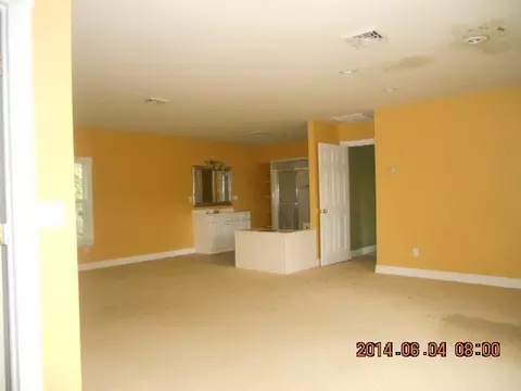 106 S A St, La Harpe, IL 61450 photo 7