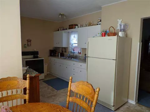 326 S Johnson St, Macomb, IL 61455 photo 6