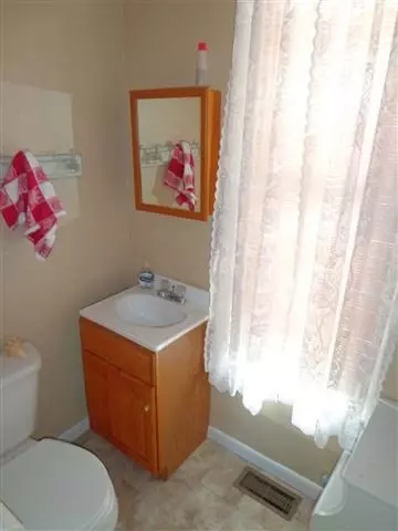 326 S Johnson St, Macomb, IL 61455 photo 9