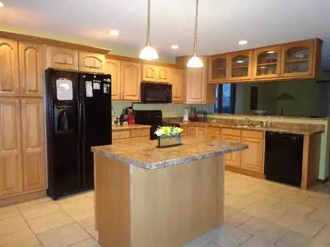 1406 Thomas, Macomb, IL 61455 photo 5