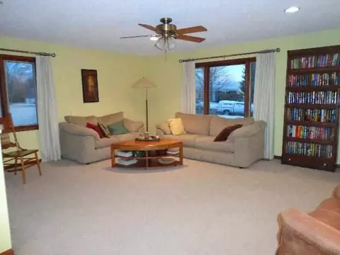 1406 Thomas, Macomb, IL 61455 photo 2