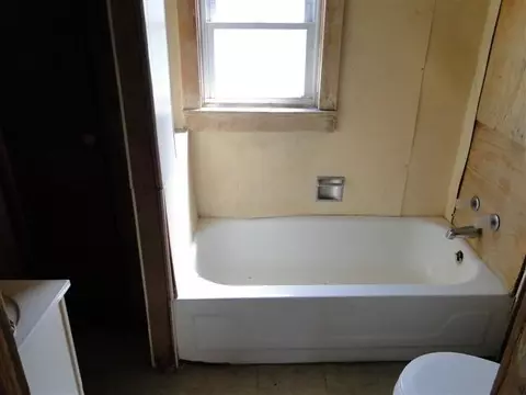 107 E Hickory, Industry, IL 61440 photo 16