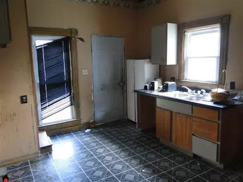 107 E Hickory, Industry, IL 61440 photo 10