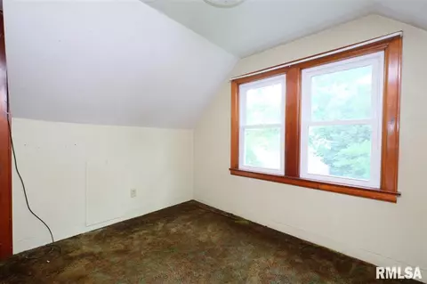 206 E Lancaster St, Washington, IL 61571 photo 19