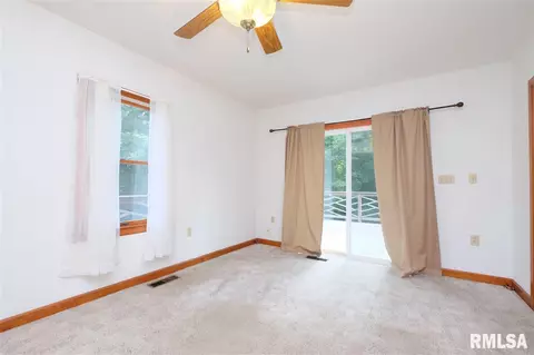 206 E Lancaster St, Washington, IL 61571 photo 13