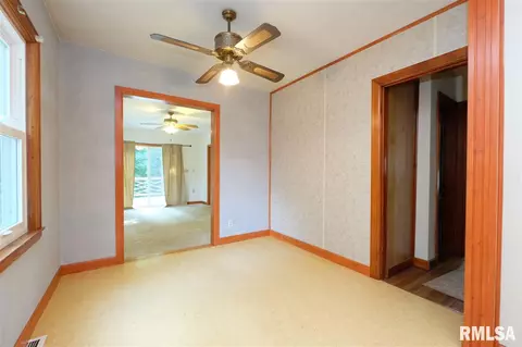 206 E Lancaster St, Washington, IL 61571 photo 10