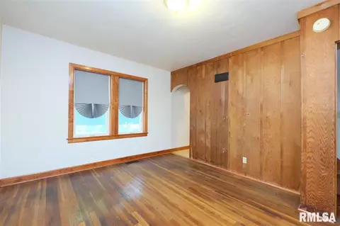 206 E Lancaster St, Washington, IL 61571 photo 4
