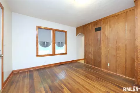206 E Lancaster St, Washington, IL 61571 photo 5