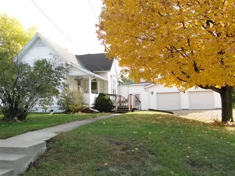 337 S White, Macomb, IL 61455 photo 1