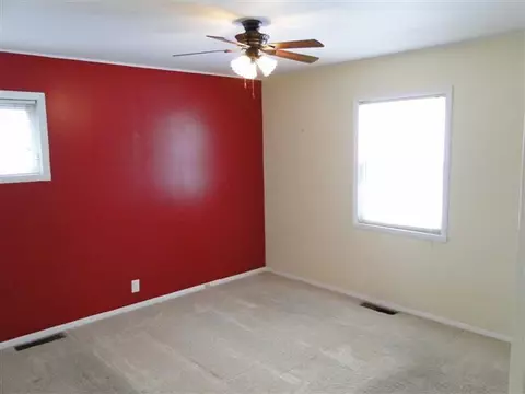 908 Bobby Ave, Macomb, IL 61455 photo 11