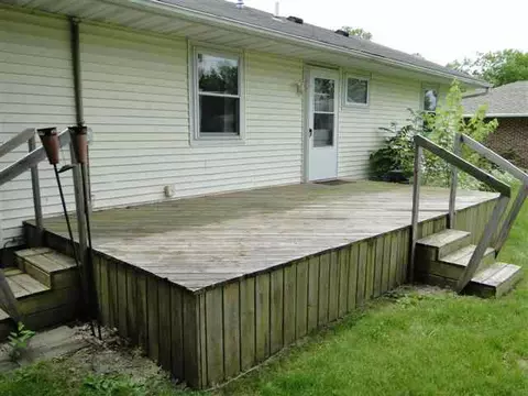 908 Bobby Ave, Macomb, IL 61455 photo 5