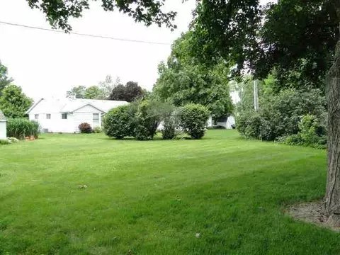 908 Bobby Ave, Macomb, IL 61455 photo 6