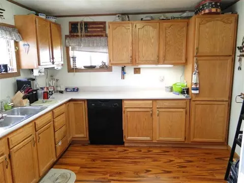1419 E Pierce St, Macomb, IL 61455 photo 9