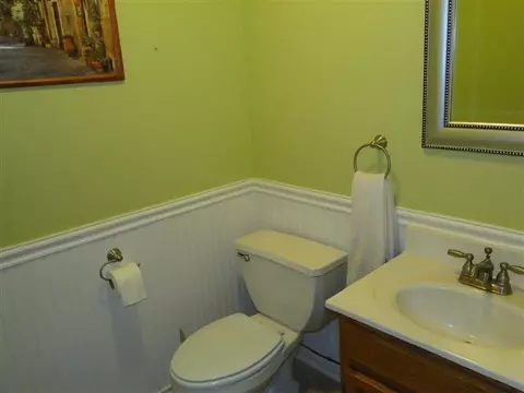 137 James Dr, Macomb, IL 61455 photo 21