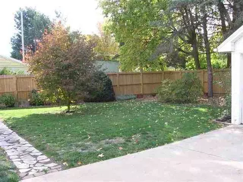 325 W Pierce, Macomb, IL 61455 photo 16