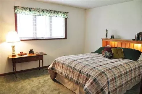 200 Evergreen, Macomb, IL 61455 photo 9