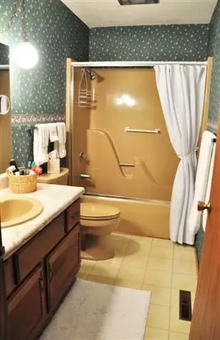 200 Evergreen, Macomb, IL 61455 photo 7