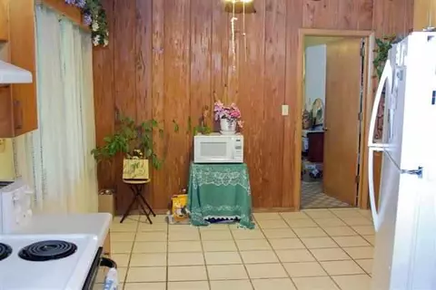 1326 Parkview, Macomb, IL 61455 photo 6