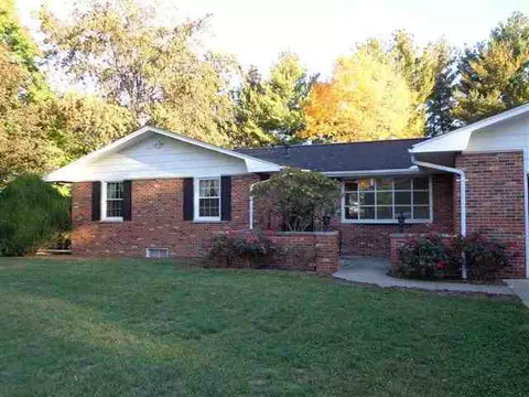1718 W Adams St, Macomb, IL 61455 photo 1