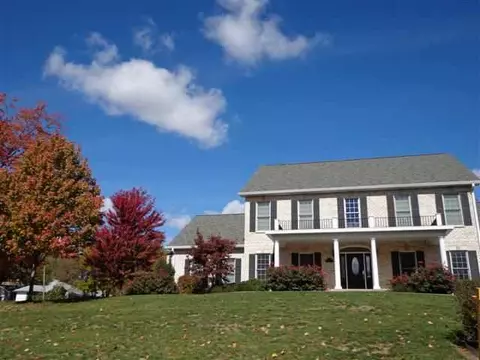 800 Beverly, Macomb, IL 61455 photo 3