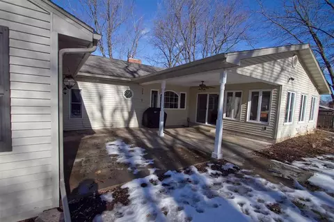 227 E Yeiser, Macomb, IL 61455 photo 15