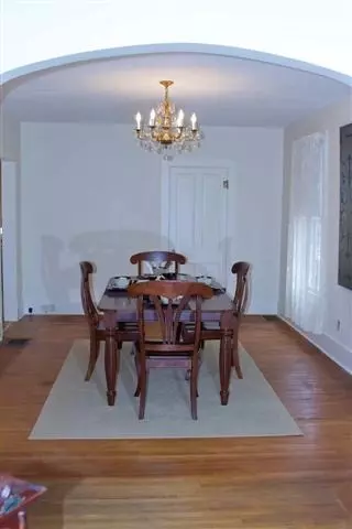 809 Orchard Dr, Macomb, IL 61455 photo 5