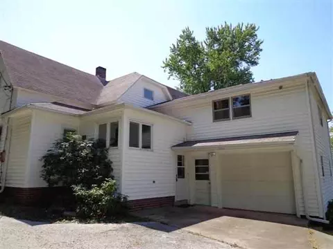 809 Orchard Dr, Macomb, IL 61455 photo 12