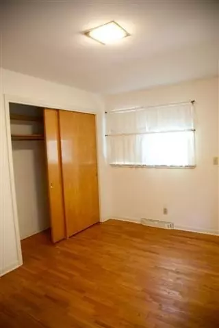 926 Stadium Dr, Macomb, IL 61455 photo 8