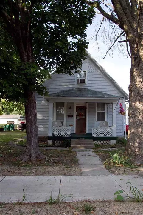 1010 E Carroll St, Macomb, IL 61455 photo 1