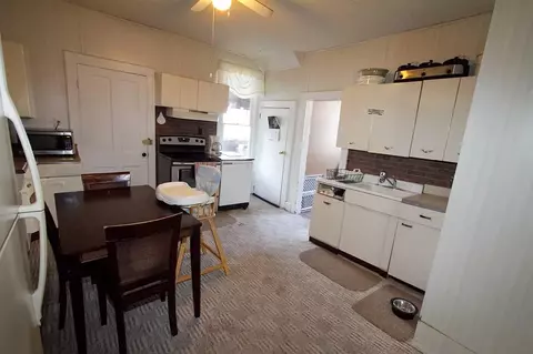 1010 E Carroll St, Macomb, IL 61455 photo 5