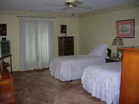 1825 S Madison St, Macomb, IL 61455 photo 8