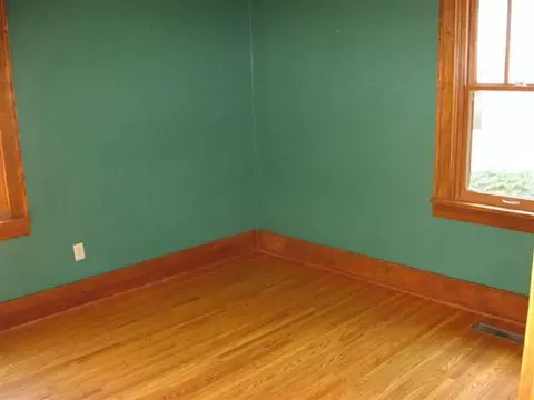635 Memorial Dr, Macomb, IL 61455 photo 11