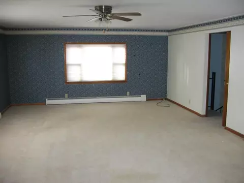 470 E Main, Good Hope, IL 61438 photo 3