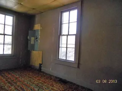 233 S Monroe, Macomb, IL 61455 photo 6