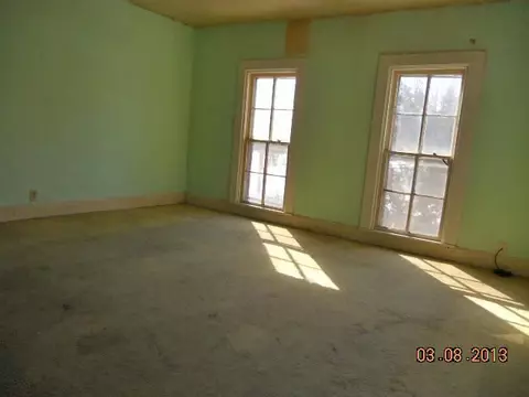 233 S Monroe, Macomb, IL 61455 photo 11