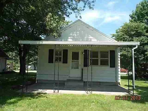 925 E Ash, Macomb, IL 61455 photo 6