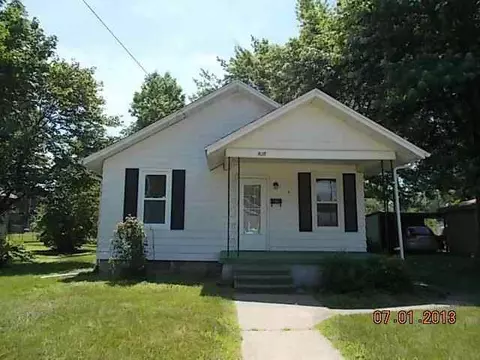 925 E Ash, Macomb, IL 61455 photo 1
