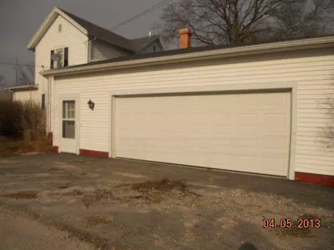 103 E Clinton, Avon, IL 61415 photo 11