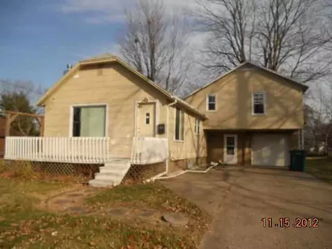 721 N Edwards, Macomb, IL 61455 photo 1