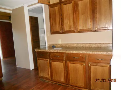 915 E Ash, Macomb, IL 61455 photo 2