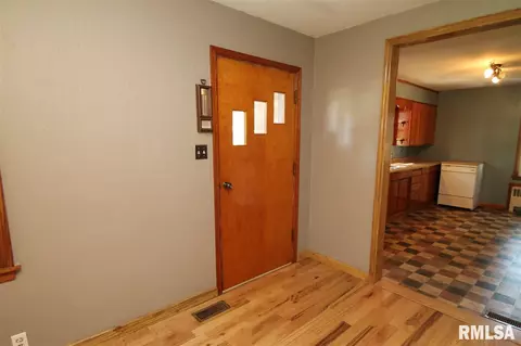 701 W Progress St, Metamora, IL 61548 photo 2