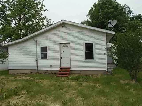 8268 N Blyton Rd, Smithfield, IL 61477 photo 1