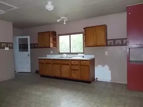 8268 N Blyton Rd, Smithfield, IL 61477 photo 2