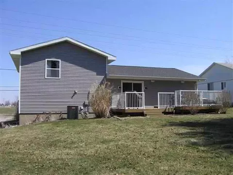 410 Candy, Macomb, IL 61455 photo 2