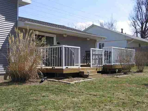 410 Candy, Macomb, IL 61455 photo 3
