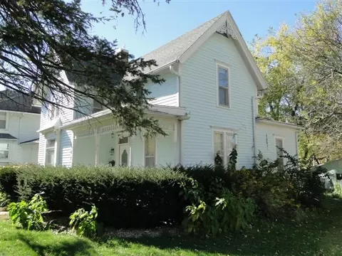 802 S Lafayette, Macomb, IL 61455 photo 2