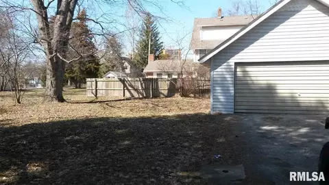 604 W Carroll, Macomb, IL 61455 photo 15